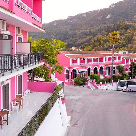 The Pink Palace Hostel Άγιος Γόρδιος Εξωτερικό φωτογραφία