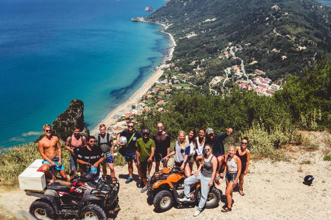 The Pink Palace Hostel Άγιος Γόρδιος Εξωτερικό φωτογραφία